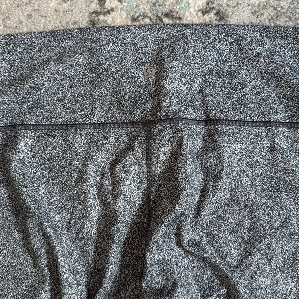 Lululemon Wunder Under Leggings - Picture 7 of 11